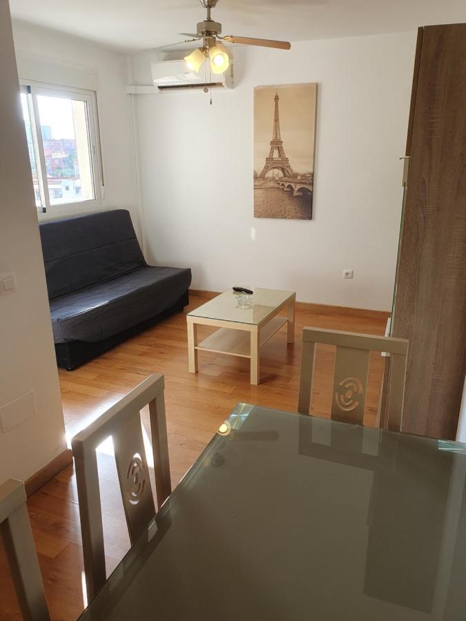 2H, Aire Acondic, 50M2, 1 Dormitorio, 4 Huespedes, Wifi Gratis La Linea de la Concepcion Bagian luar foto